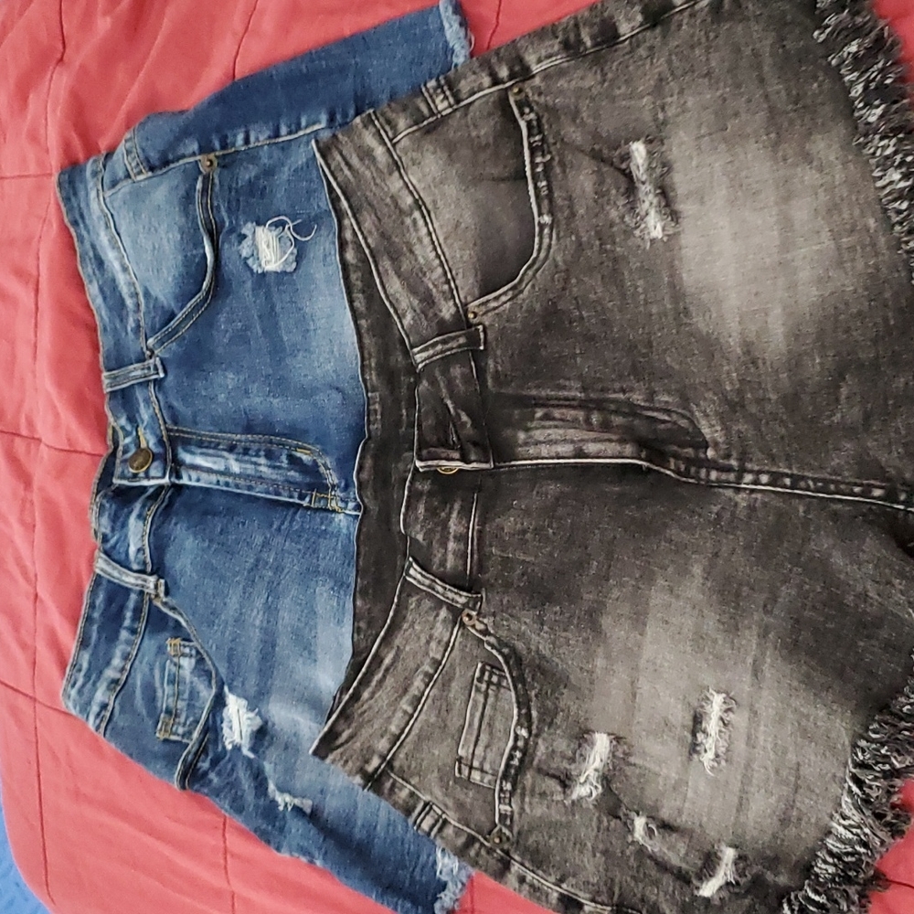 2 pairs of size large shorts